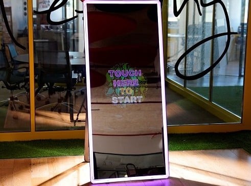 Mirror-Air-Booth